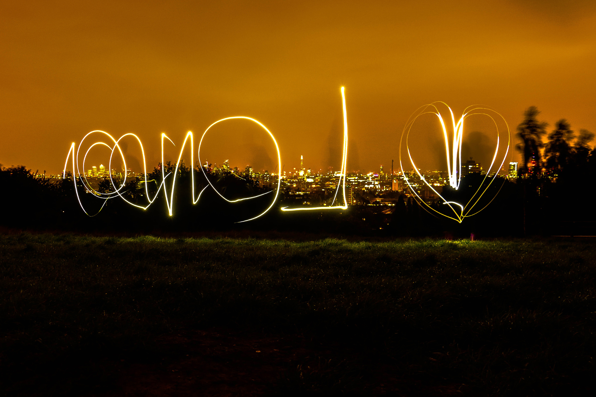 We_Love_london_Sky_view_long_exposure_2_paint